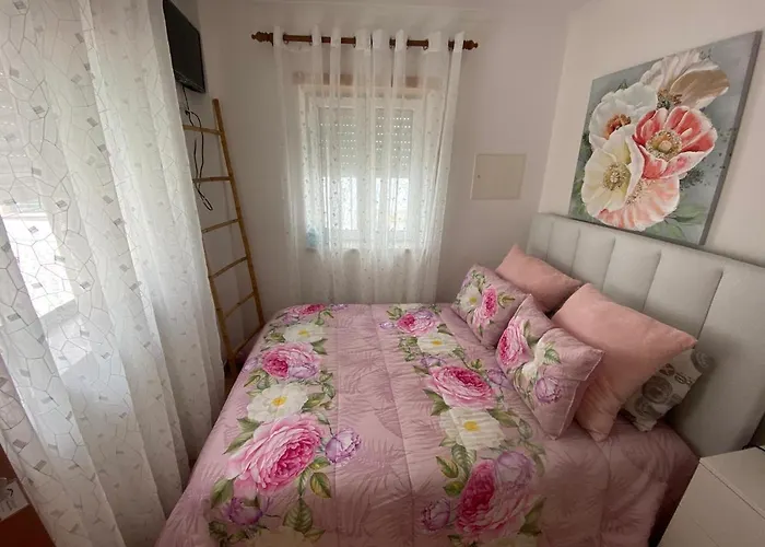 בית הארחה Faneca - Faneca נאזרה